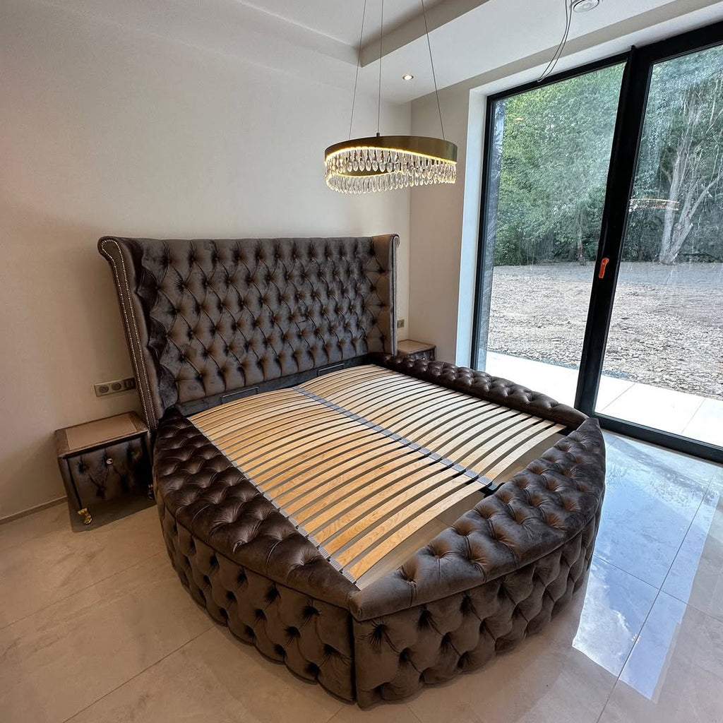 Postel Moon Golden